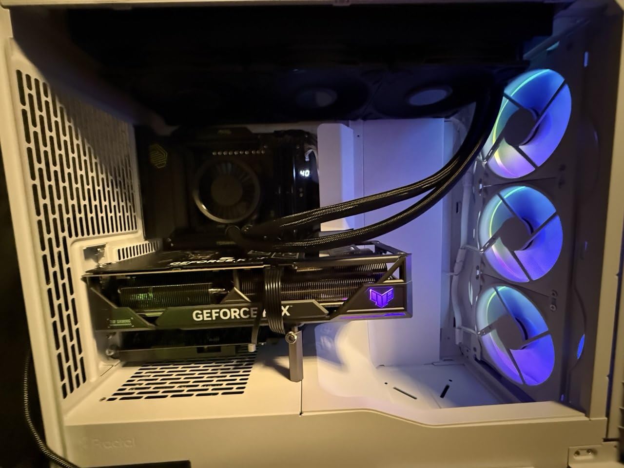 Perfektes Gehäuse für High-End-Builds