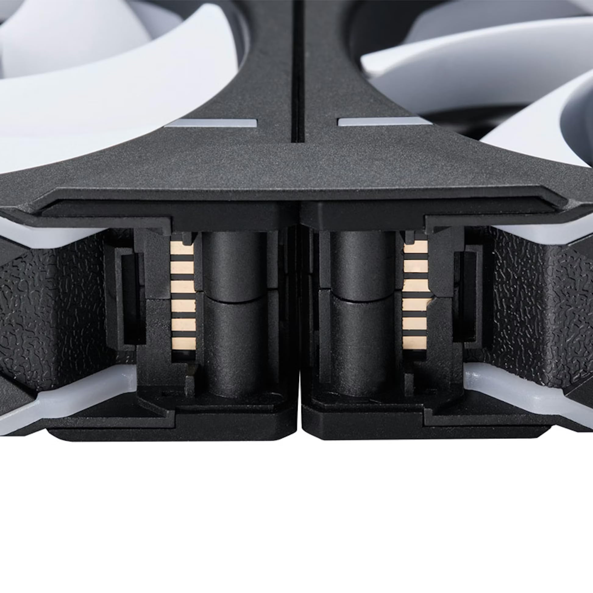 phanteks-d30-120mm-pwm-reverse-airflow-d-rgb-l-fter-3er-pack-schwarz-1600-u-min- image 8